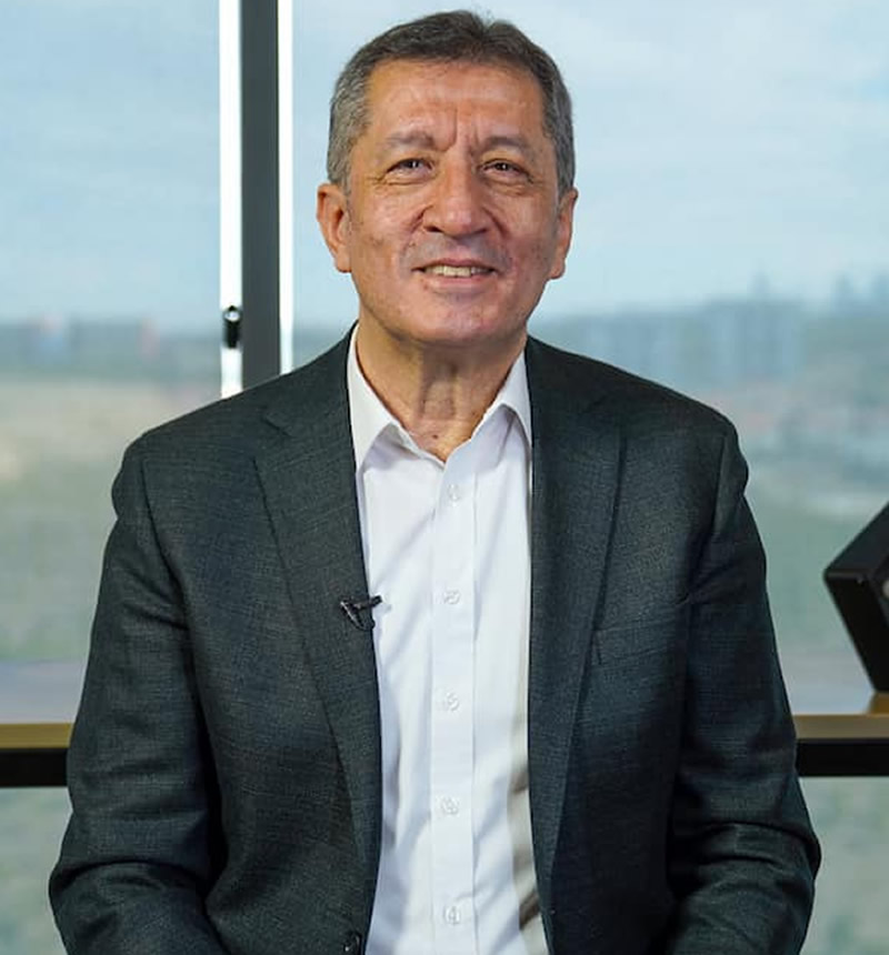 Prof. Dr. Ziya SELÇUK